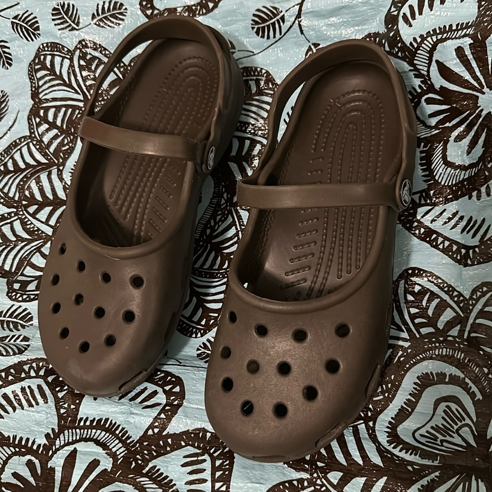 Mary Jane Crocs 9